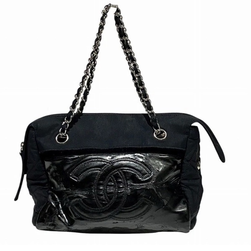 Rare Alert 🚨 Vintage CHANEL Cambon Line Mini black nylon and patent leather